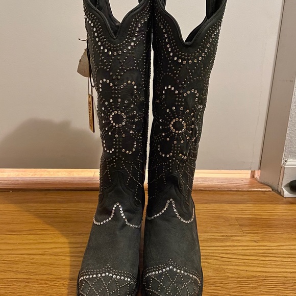 Cowboy / Cowgirl Boots - Picture 2 of 10